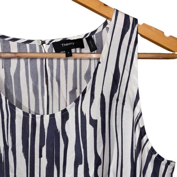 Theory Adlerdale B Dress Size 4 100% Silk blue white MSRP $365 - Picture 3 of 10